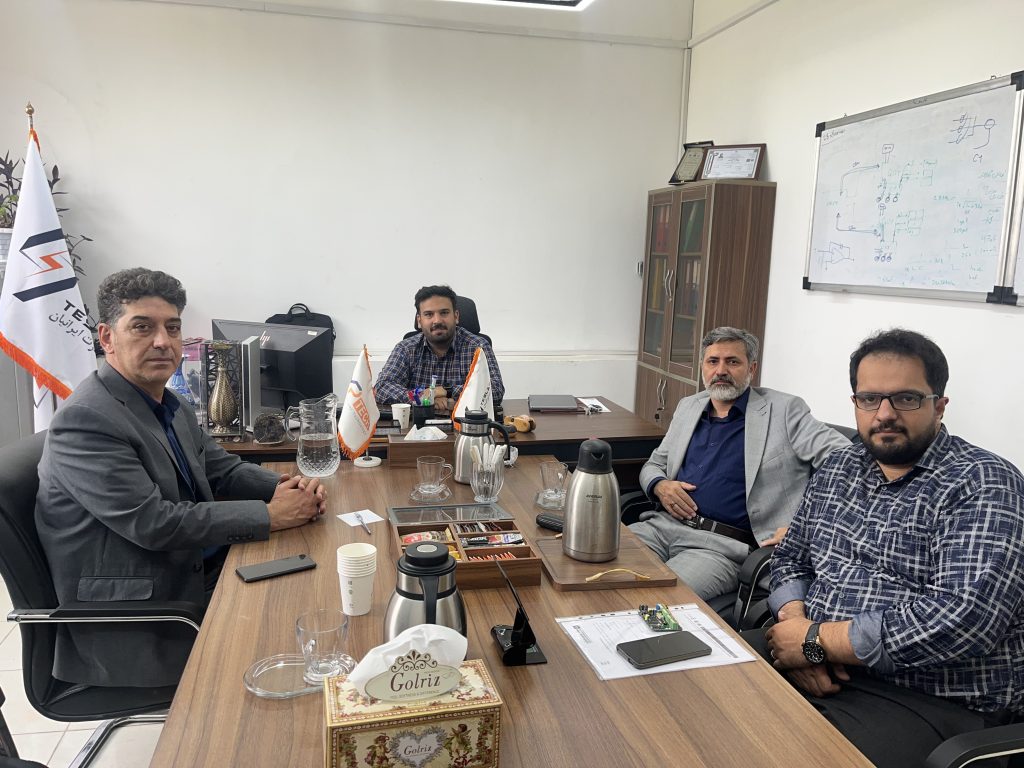 بازدید دبیر بسیج اصناف کشور از شرکت تسلا قدرت ایرانیان